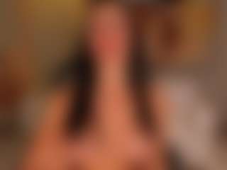 Live cam show with IsabelBornner - Body Massage on SquirtSoMuch