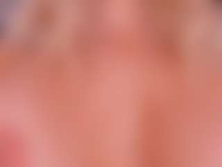 Live cam show with IsabelBornner - Fingering on Stripli.com