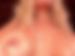 IsabelBornner's Live Sex Cam Show