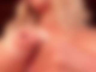 IsabelBornner's Live Sex Cam Show