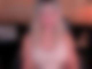Live cam show with IsabelBornner - Athletic on Camversity
