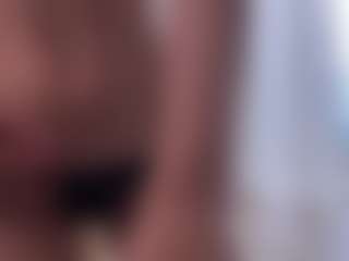 Live cam show with Scarlett - Tease Asian on SmokeAndPoke