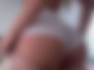 Live cam show with Scarlett - Brown Eyes Asian on xDating