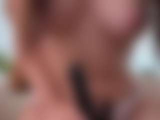 Live cam show with Scarlett - Striptease on xDating