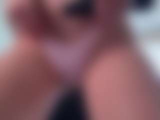 Live cam show with Scarlett - Brown Eyes Asian on Camsoda