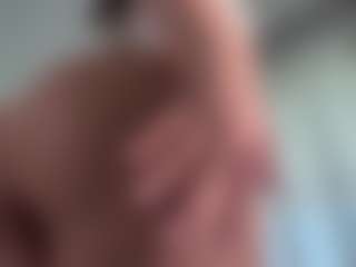 Live cam show with Scarlett - Trimmed Asian on friskycurves.com