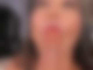 Live cam show with Sophie Lanne - Body Massage on Camiplay Live