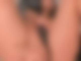 Live cam show with Sophie Lanne - Average on Camsoda