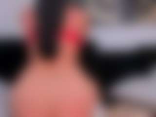 Live cam show with Sophie Lanne - Body Massage on Free Soda