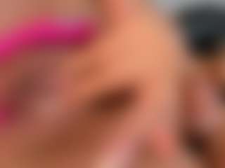 Live cam show with Sophie Lanne - Average on SinfulBabes