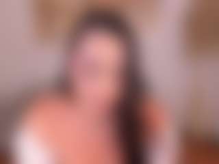 Live cam show with Sophie Lanne - Body Massage on eurowanks.com