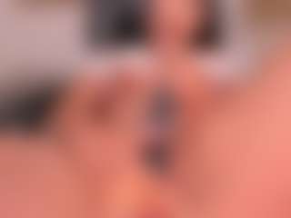 Live cam show with Sophie Lanne - Small Tits on Fit Hotties