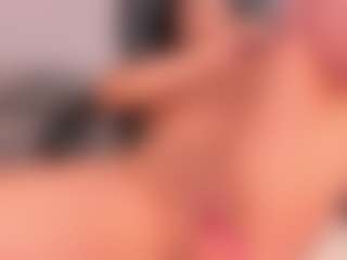 Live cam show with Sophie Lanne - Average on thefappeningchat.com