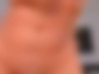 Live cam show with Sophie Lanne - Body Massage on Camsoda