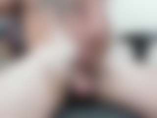 Live cam show with Russian-Bear-Hunk - Brown Eyes on Camsoda