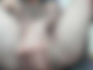 Live cam show with Russian-Bear-Hunk - Tease on xfollow cams