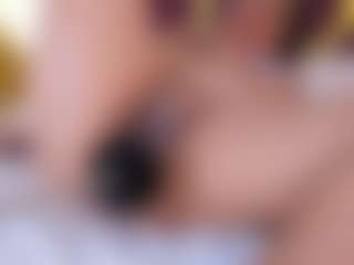 Live cam show with KendralHolson - Strip MILF on nudelive.tv