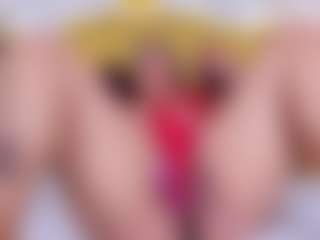 KendralHolson MILF webcam performer live streaming