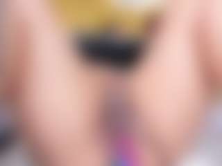 Live cam show with KendralHolson - Blue Eyes on Camsoda