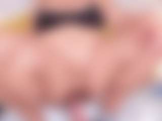 KendralHolson MILF webcam performer live streaming