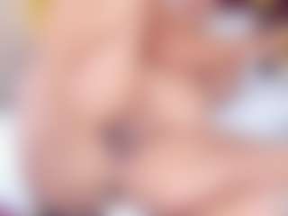 KendralHolson MILF-Webcam-Darstellerin im Live-Stream