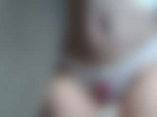 AnnaHotSquirt's Live Sex Cam Show
