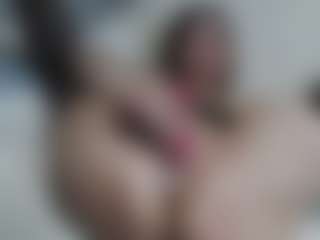 AnnaHotSquirt's Live Sex Cam Show