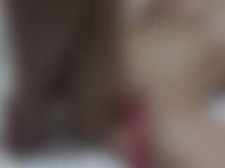 AnnaHotSquirt's Live Sex Cam Show