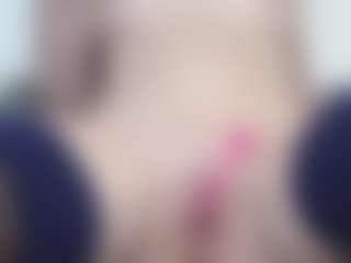 Live cam show with AnnaHotSquirt - Ass Bouncing on Camsoda