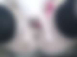 AnnaHotSquirt's Live Sex Cam Show