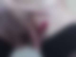 AnnaHotSquirt's Live Sex Cam Show