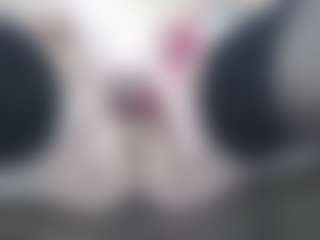 AnnaHotSquirt's Live Sex Cam Show