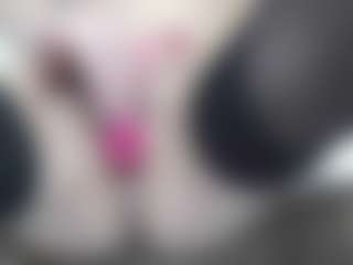 AnnaHotSquirt's Live Sex Cam Show