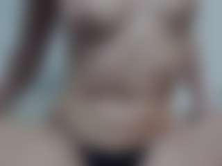 AnnaHotSquirt's Live Sex Cam Show
