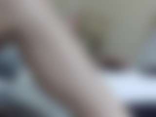 AnnaHotSquirt's Live Sex Cam Show