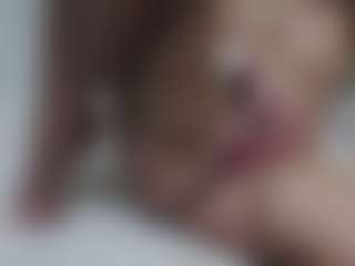 AnnaHotSquirt's Live Sex Cam Show