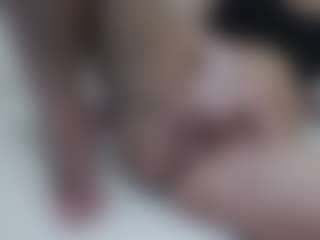 AnnaHotSquirt's Live Sex Cam Show