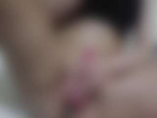 AnnaHotSquirt's Live Sex Cam Show