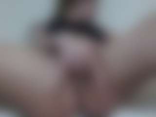 AnnaHotSquirt's Live Sex Cam Show
