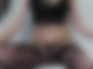 AnnaHotSquirt's Live Sex Cam Show