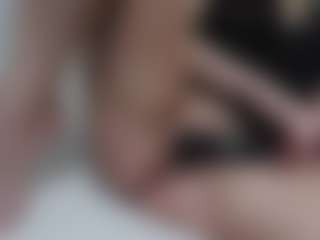 Live cam show with AnnaHotSquirt - Ass Bouncing on xDating