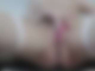AnnaHotSquirt's Live Sex Cam Show