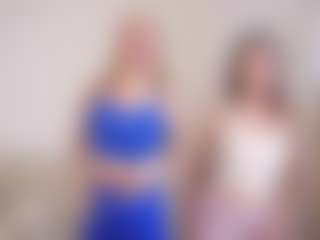 Live cam show with Kate and Eva - Blonde Hair on Camiplay Live