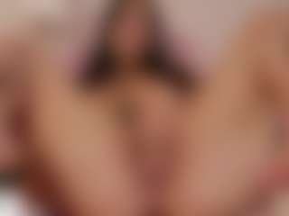 Cutie Riley's Live Sex Cam Show