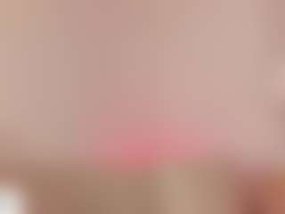 Cutie Riley's Live Sex Cam Show