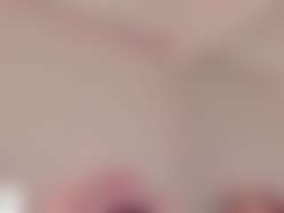 Live cam show with Cutie Riley - Petite on CamwithHer | colombia