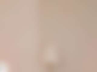 Cutie Riley's Live Sex Cam Show