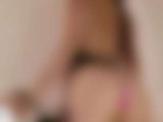 Cutie Riley's Live Sex Cam Show