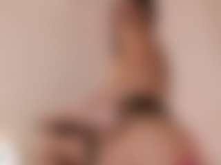 Cutie Riley's Live Sex Cam Show