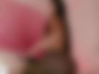 Cutie Riley's Live Sex Cam Show